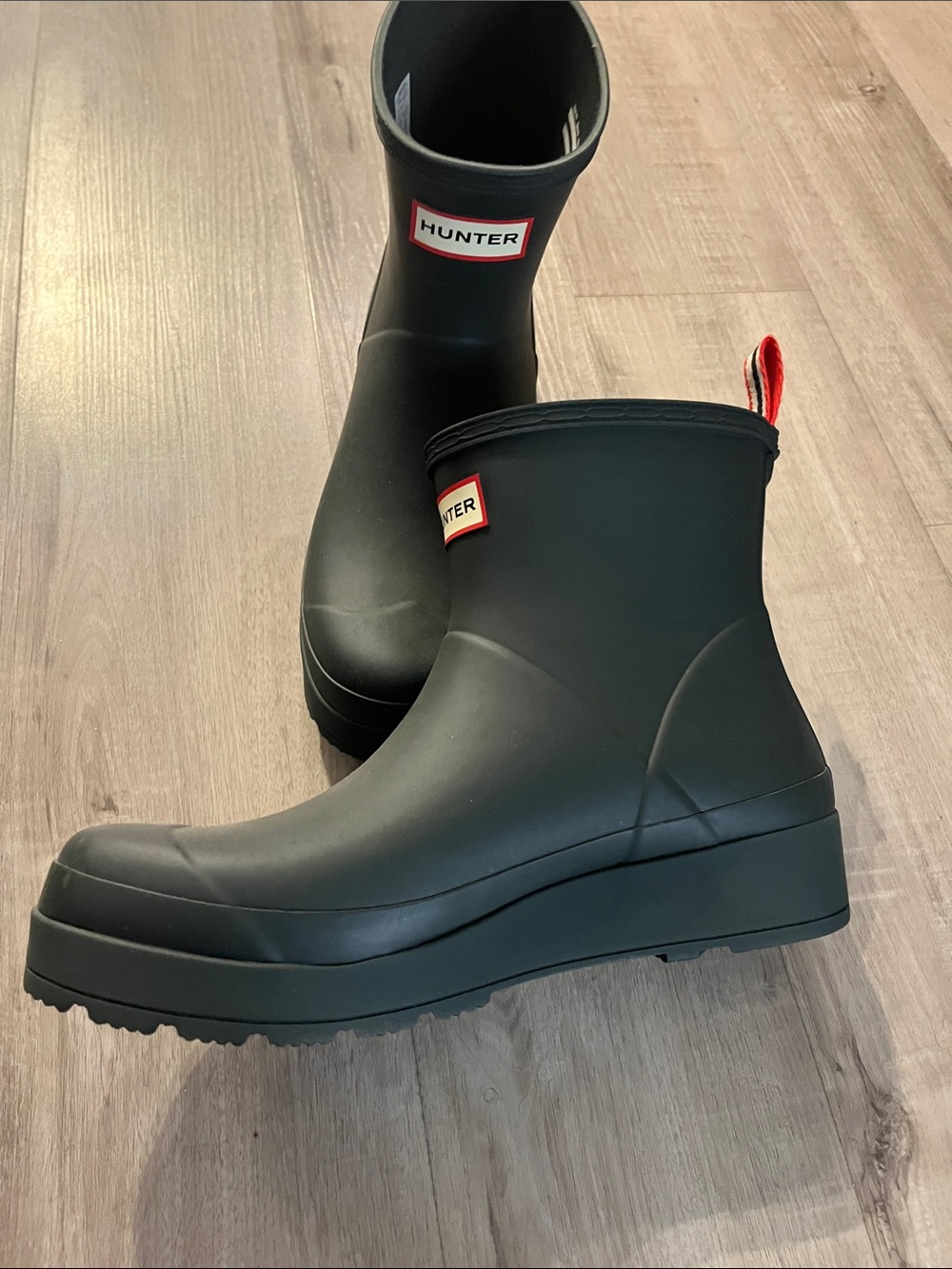 Hunter women’s dark green  Short Waterproof Rain Boots